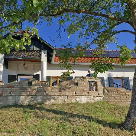 Jakabhegy Vendeghaz Ferienhaus